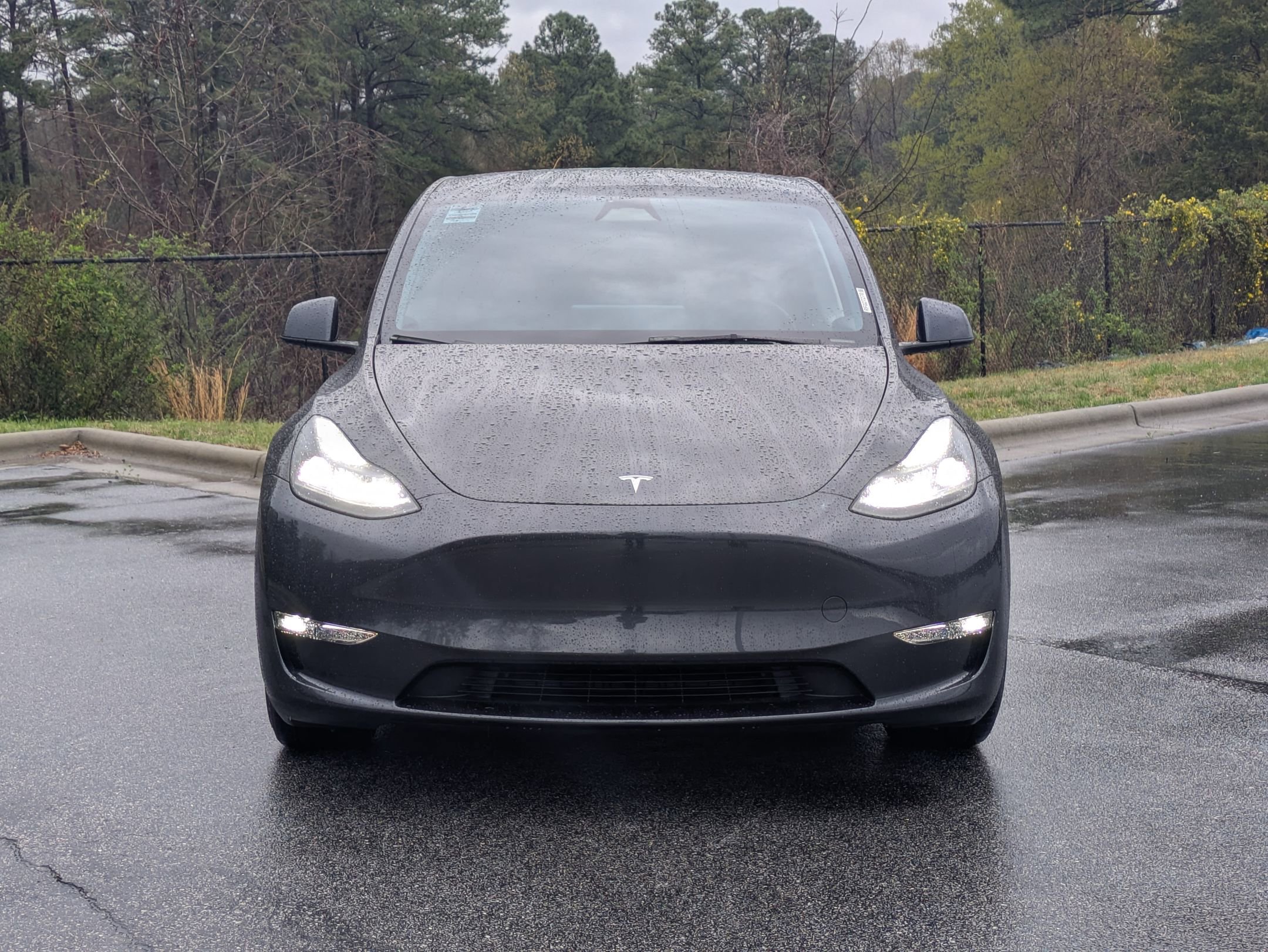 Used 2024 Tesla Model Y Performance image 2
