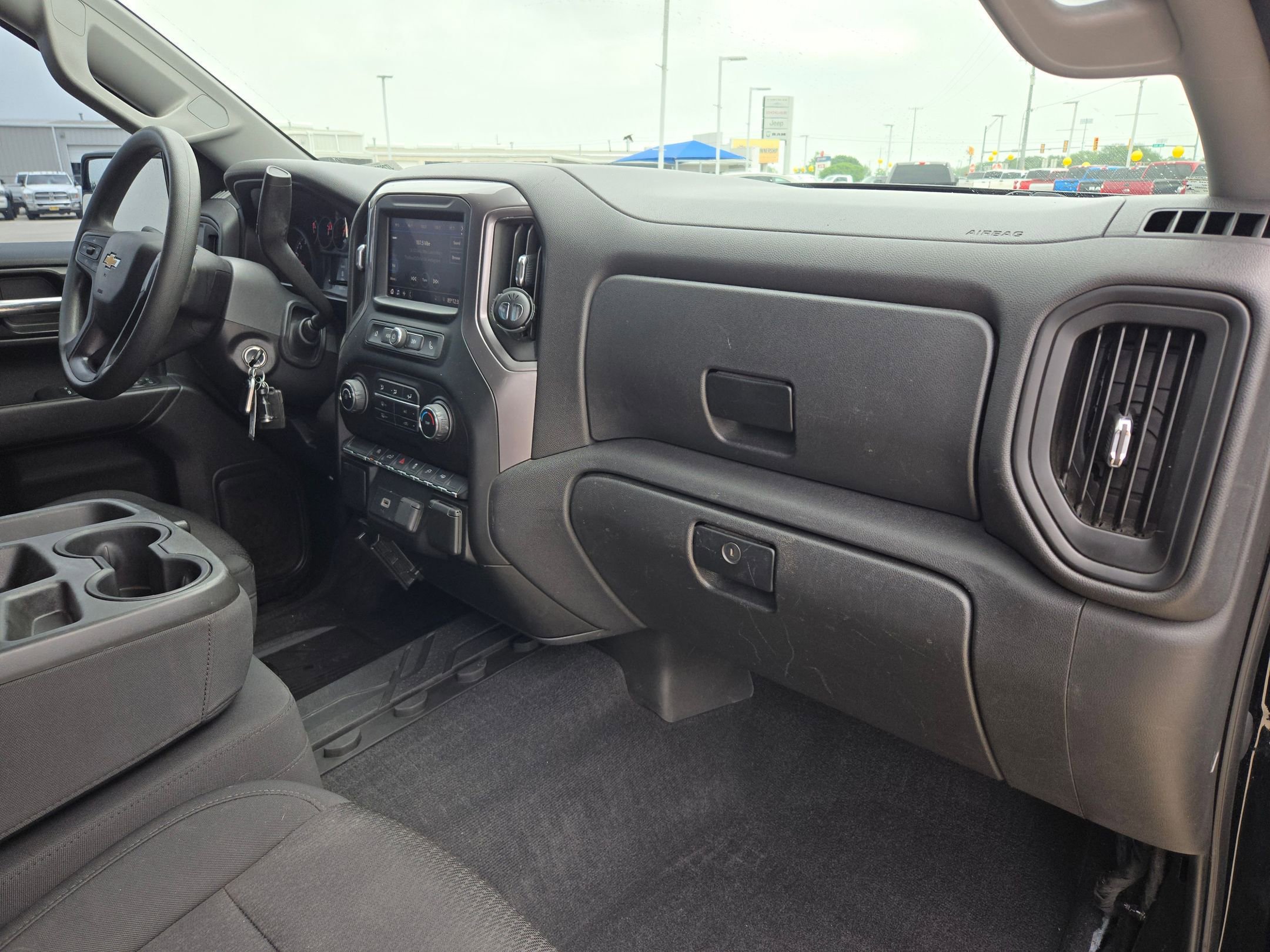 Used 2020 Chevrolet Silverado 1500 Custom w/ Custom Value Package RWD image 21