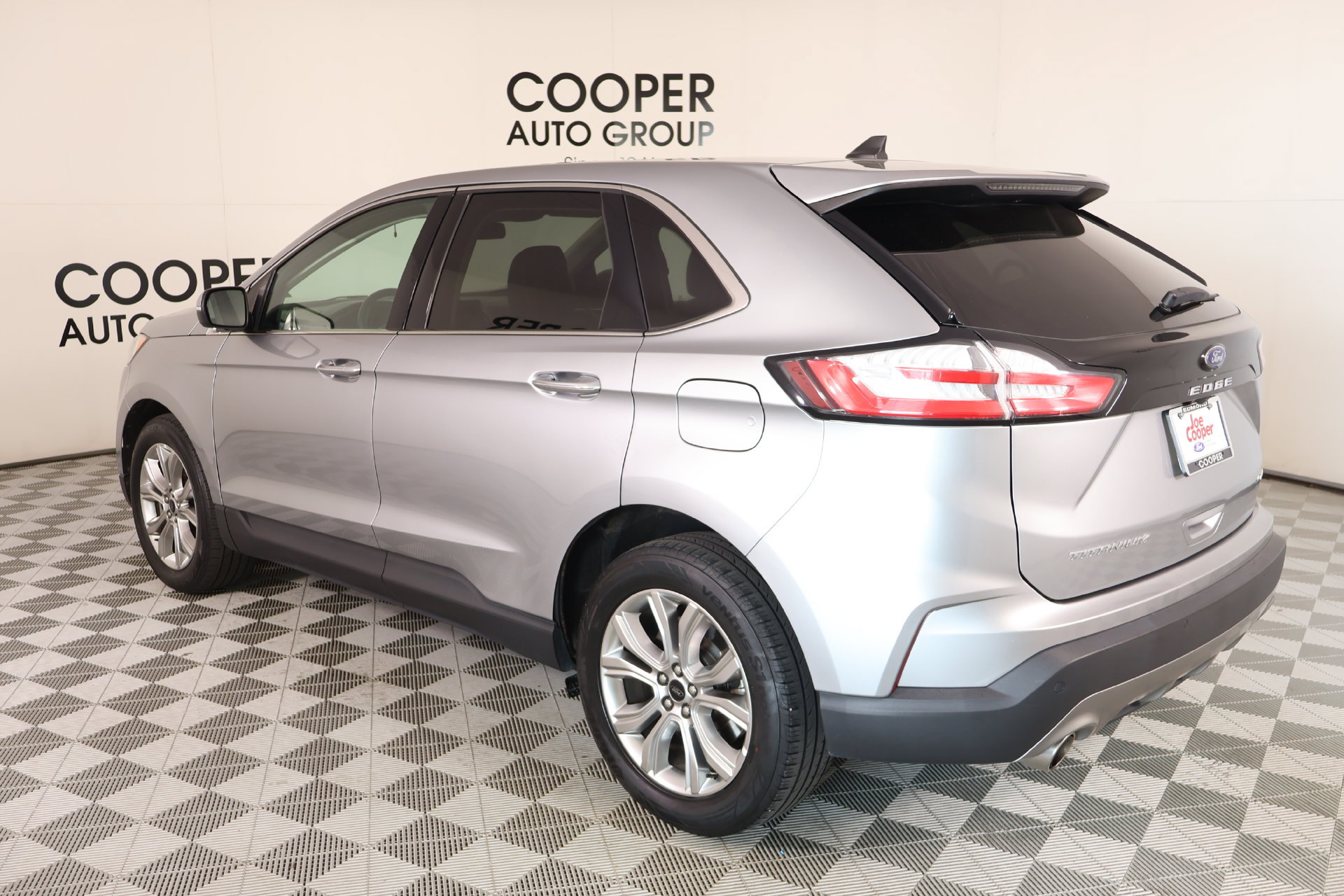 Used 2024 Ford Edge Titanium AWD/4WD image 22