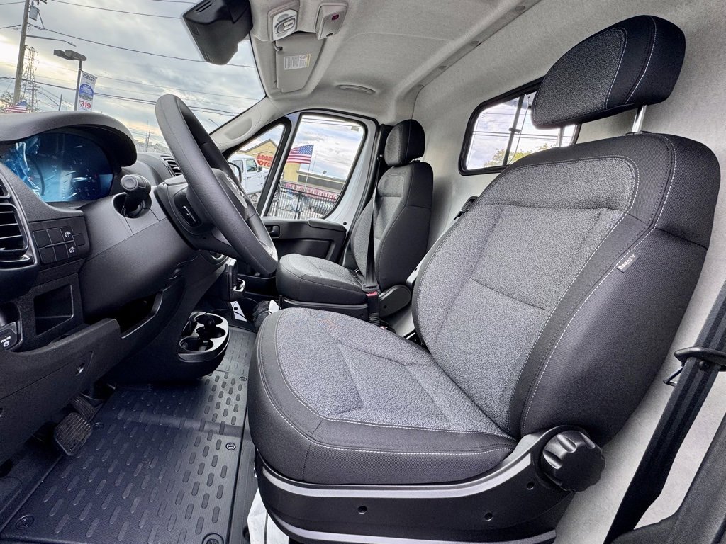 New 2025 RAM ProMaster 2500 image 16