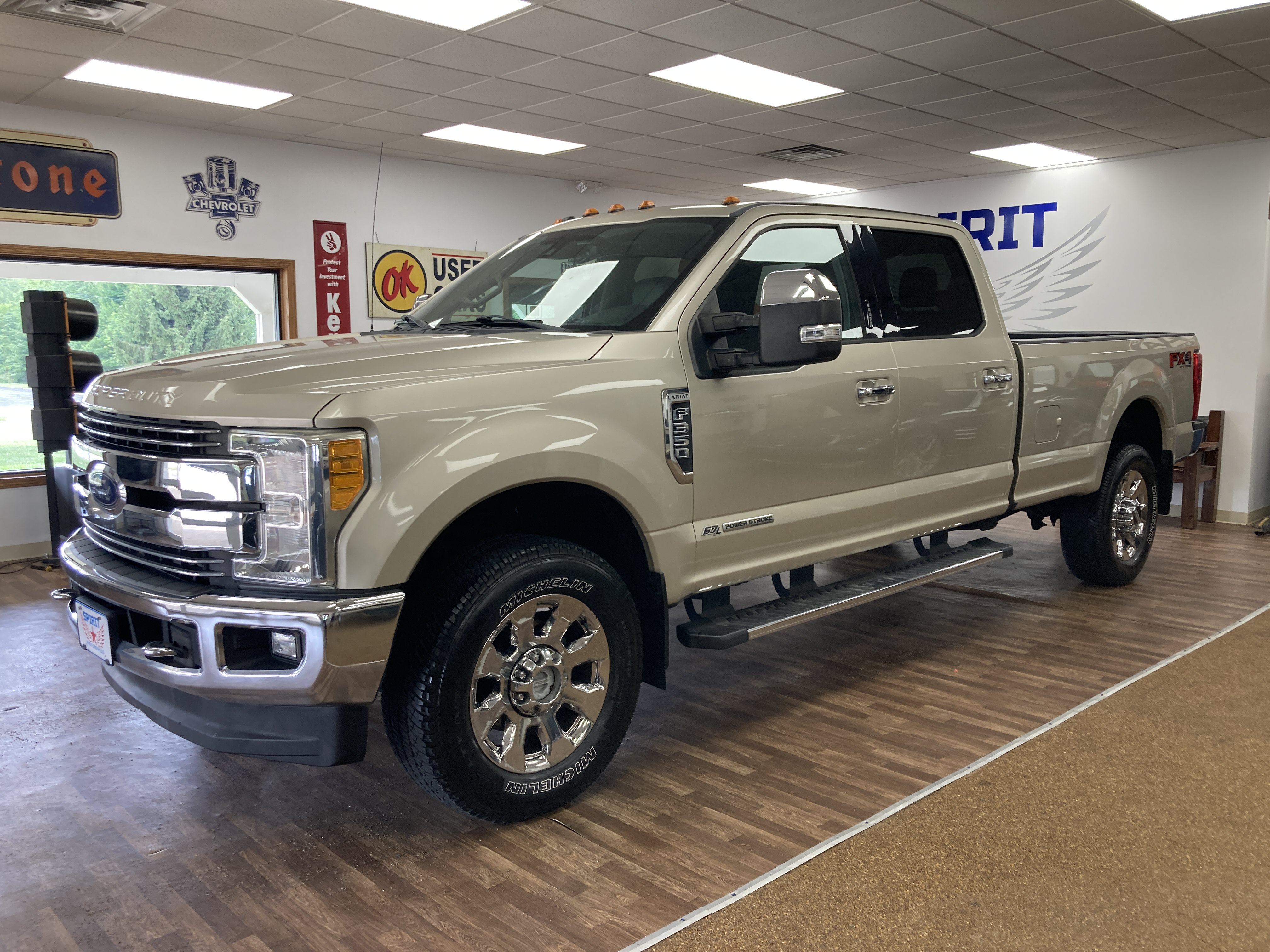 Used 2017 Ford F350 Lariat w/ Lariat Ultimate Package AWD/4WD image 1
