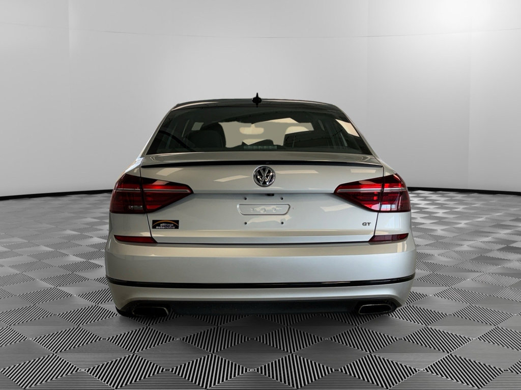 Used 2018 Volkswagen Passat 3.6 image 7