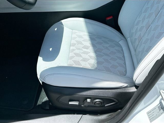 New 2026 Jeep Cherokee Overland w/ Advanced Pro Tech Group image 14