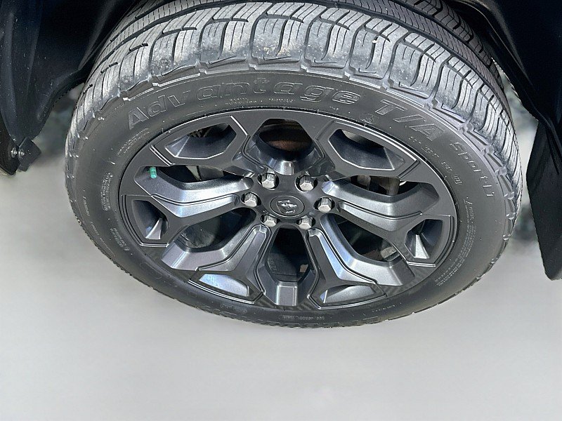 Used 2022 RAM 1500 Limited AWD/4WD image 32