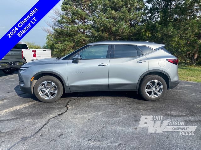 Used 2024 Chevrolet Blazer LT w/ Convenience Package AWD/4WD image 4