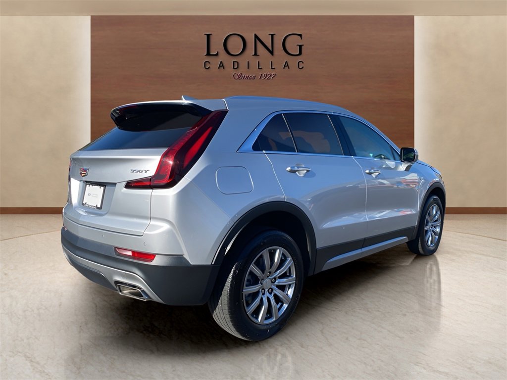 Certified 2022 Cadillac XT4 Premium Luxury w/ Enhanced Visibility Package image 5