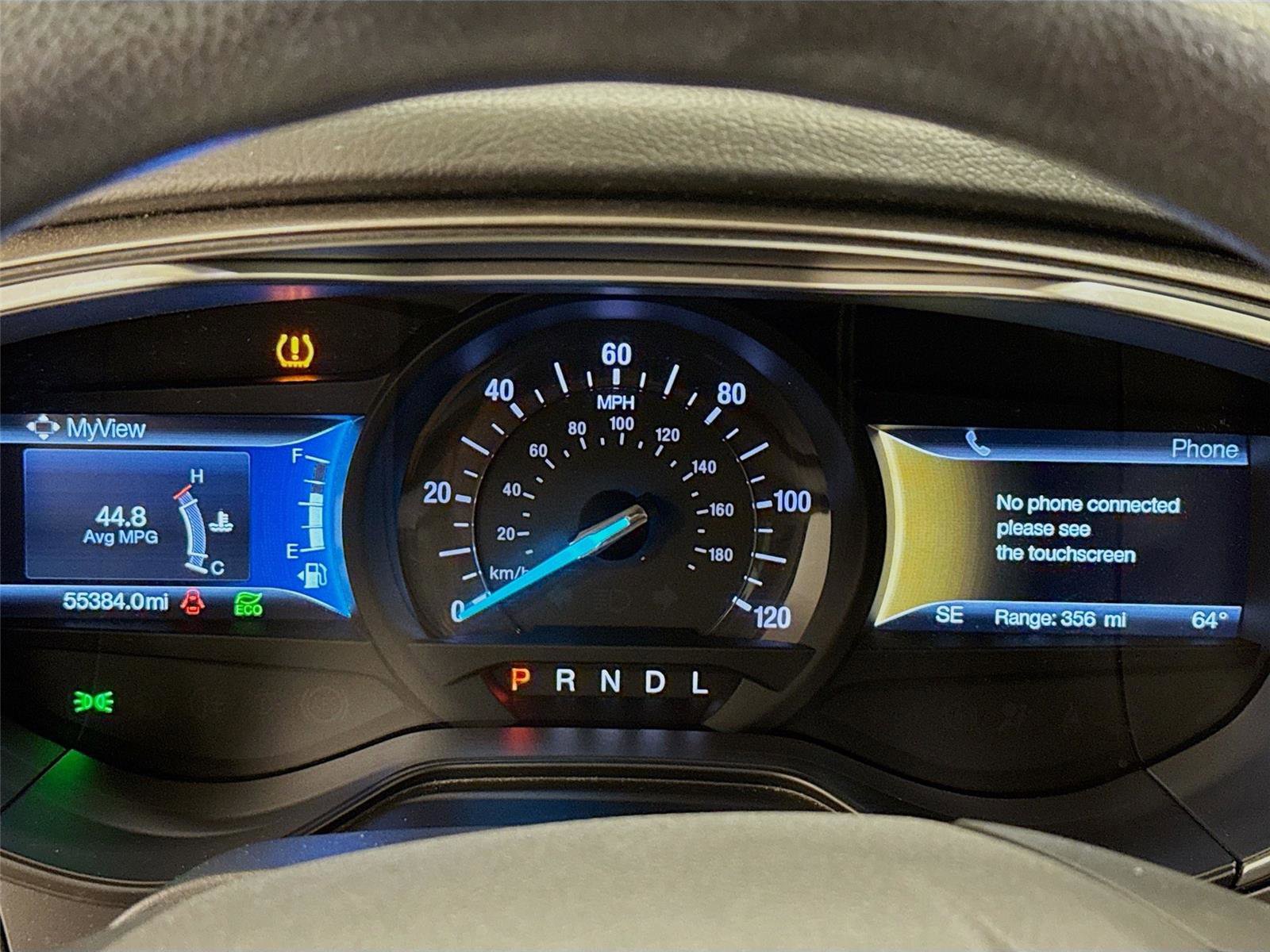 Used 2019 Ford Fusion SE image 12