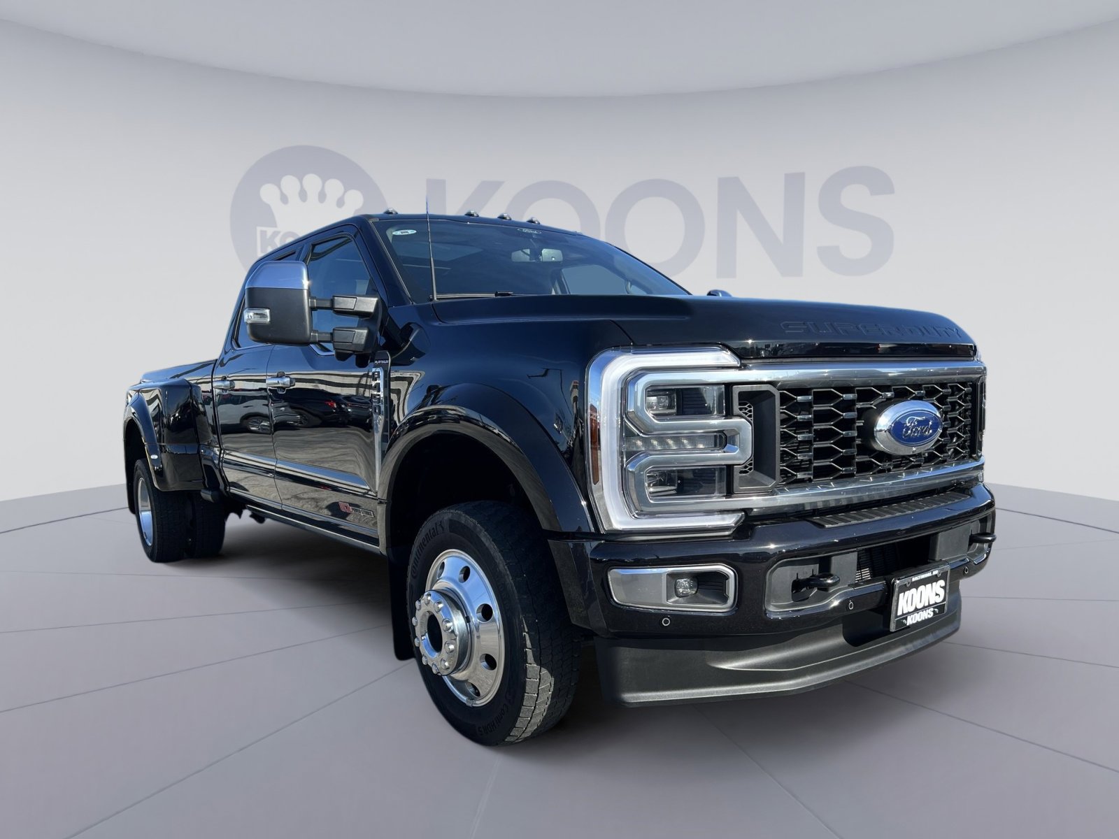 Certified 2025 Ford F450 Platinum w/ Platinum Plus Package image 10