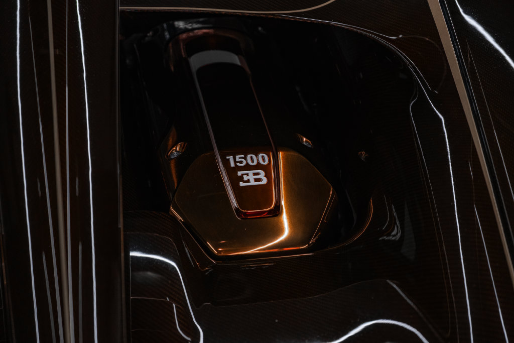 Used 2020 Bugatti Chiron AWD/4WD image 30