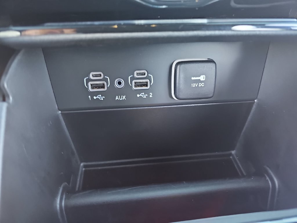 Used 2026 Jeep Grand Cherokee Limited AWD/4WD image 26