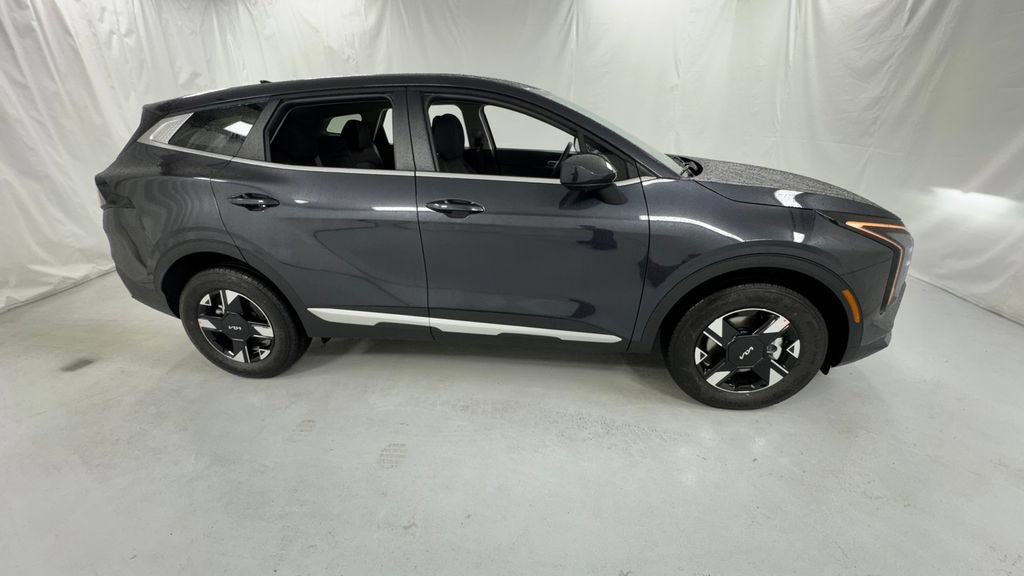 New 2026 Kia Sportage LX AWD/4WD image 2