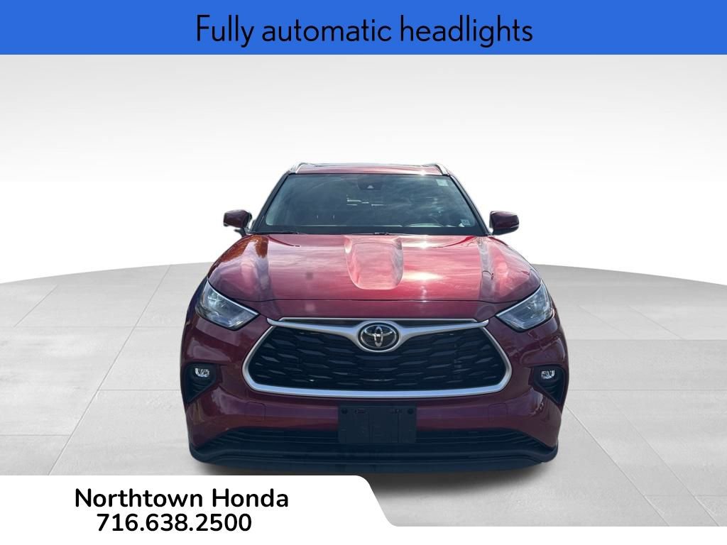 Used 2022 Toyota Highlander XLE image 10