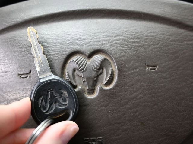 Used 2003 Dodge Grand Caravan Sport image 29