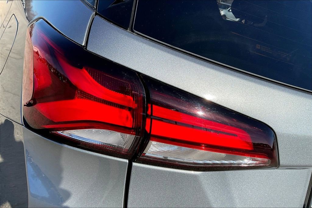 Used 2023 Chevrolet Equinox Premier image 32