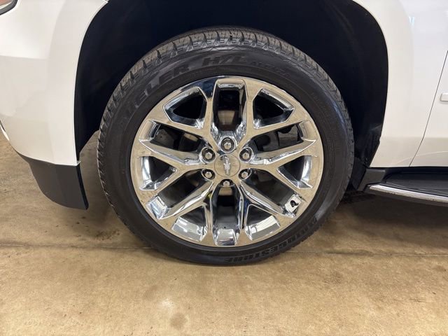 Used 2018 Chevrolet Suburban Premier AWD/4WD image 13