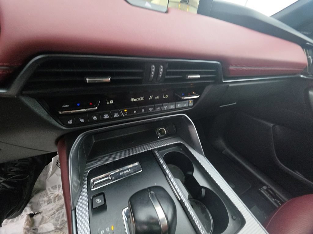 Used 2025 MAZDA CX-70 Plug-In Hybrid w/ Premium Plus AWD/4WD image 22