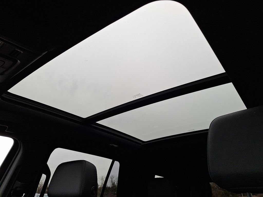 Used 2023 Chevrolet Tahoe Z71 w/ Z71 Off-Road Package image 17