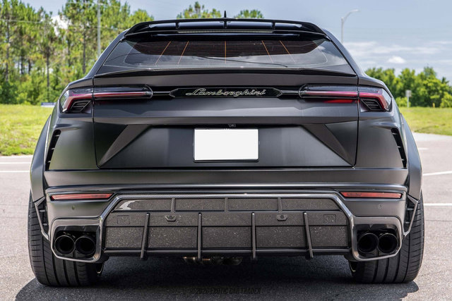 Used 2021 Lamborghini Urus AWD/4WD image 7