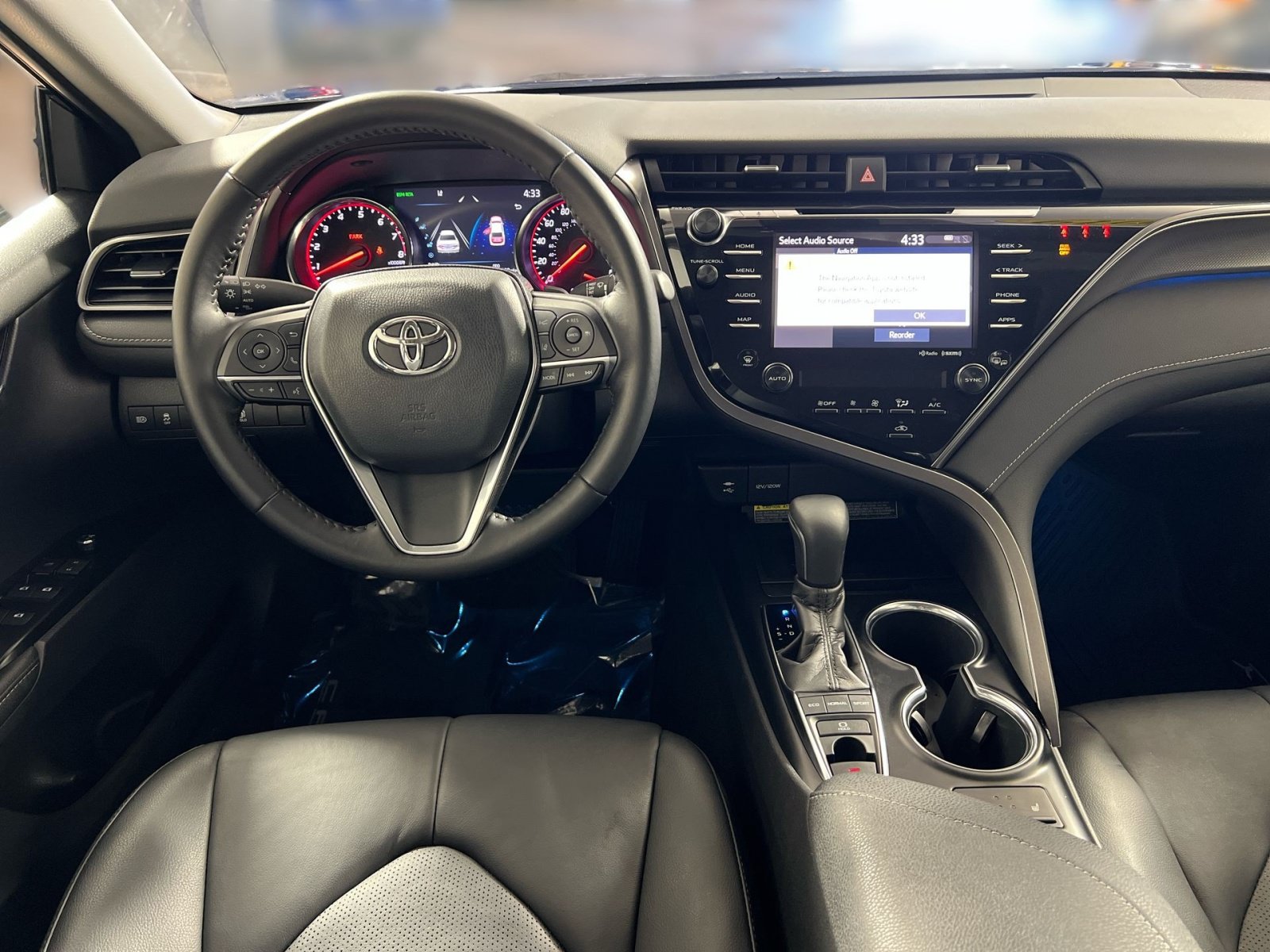 Used 2019 Toyota Camry XSE FWD image 23