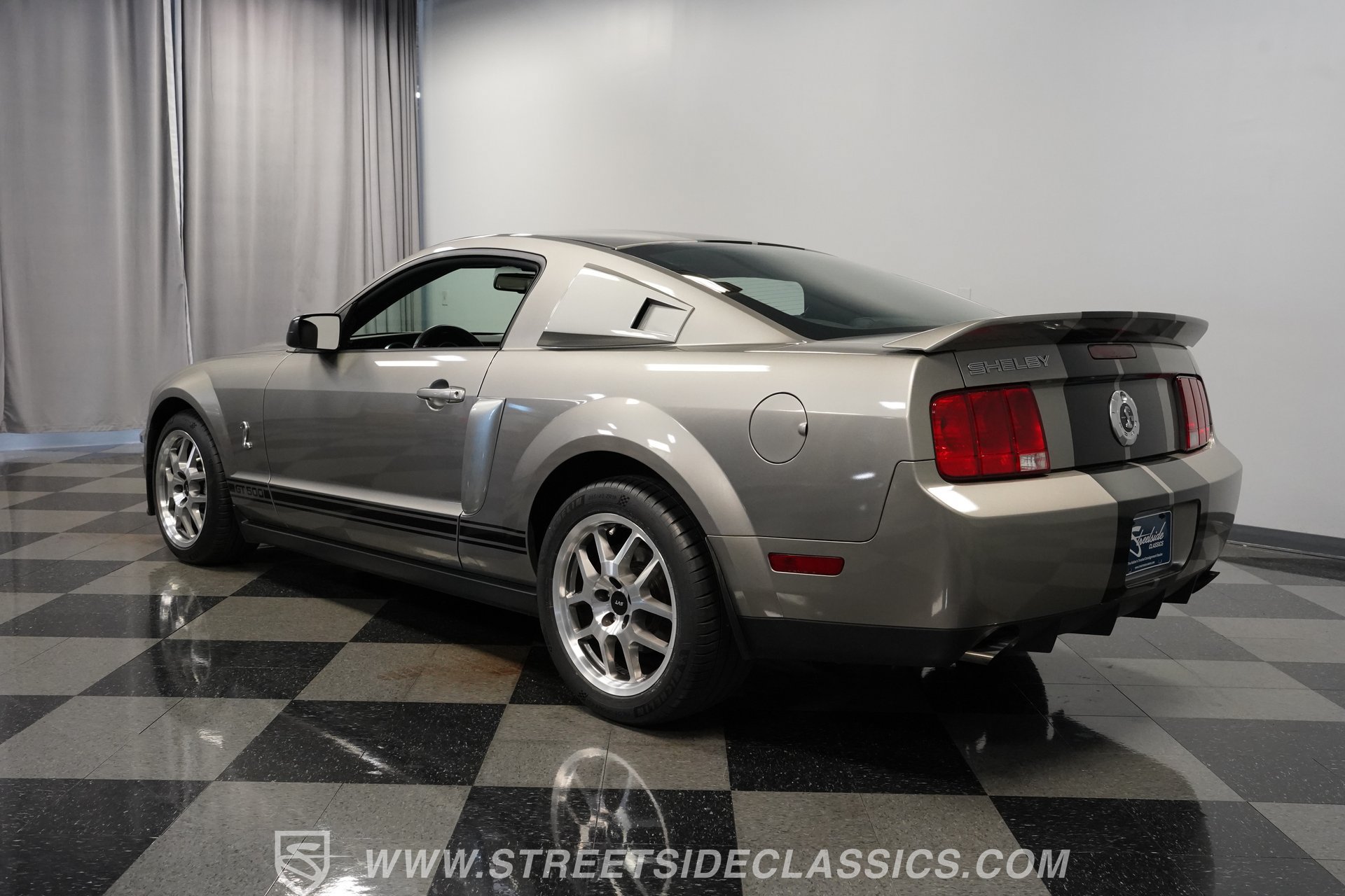 Used 2009 Ford Mustang Shelby GT500 RWD image 10