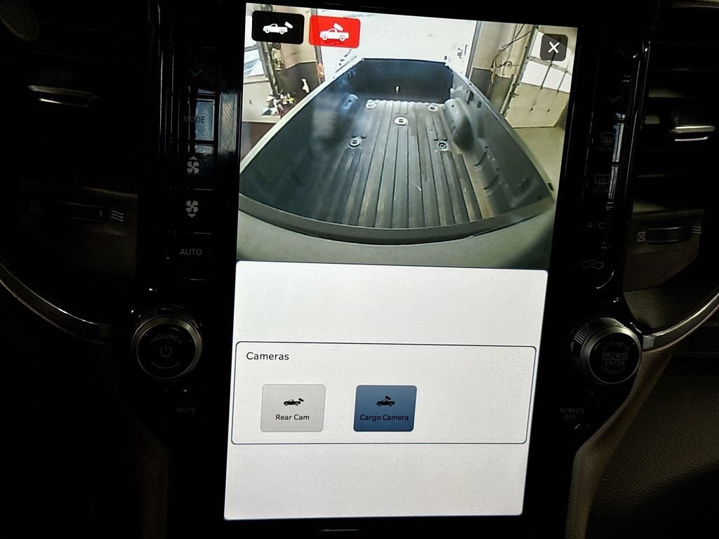 Used 2024 RAM 3500 Laramie AWD/4WD image 26