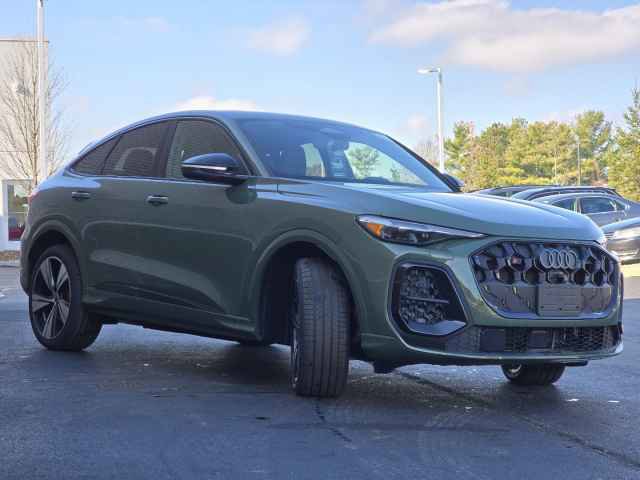 New 2025 Audi SQ5 Prestige image 32