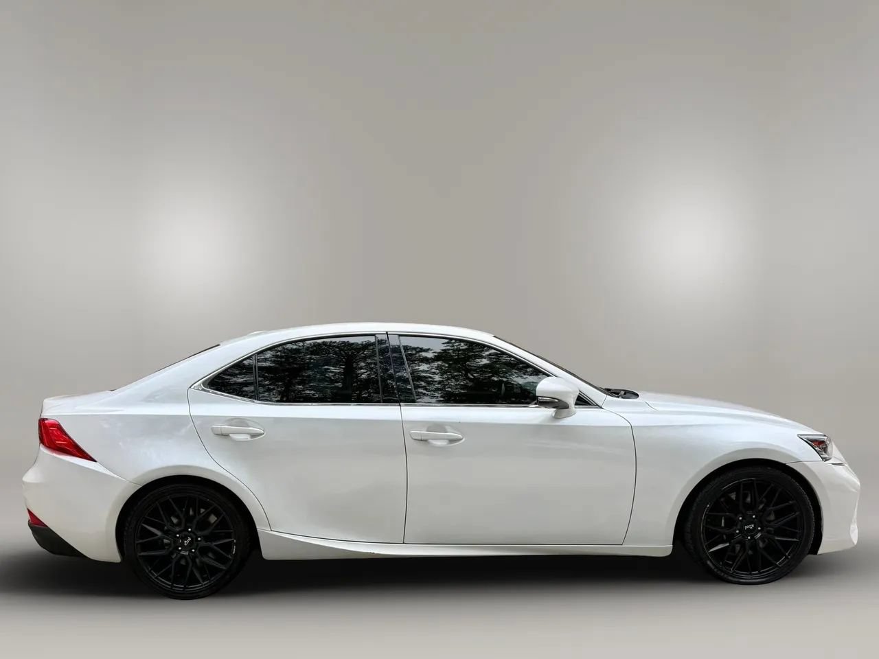Used 2018 Lexus IS 300 AWD w/ Comfort Package image 6