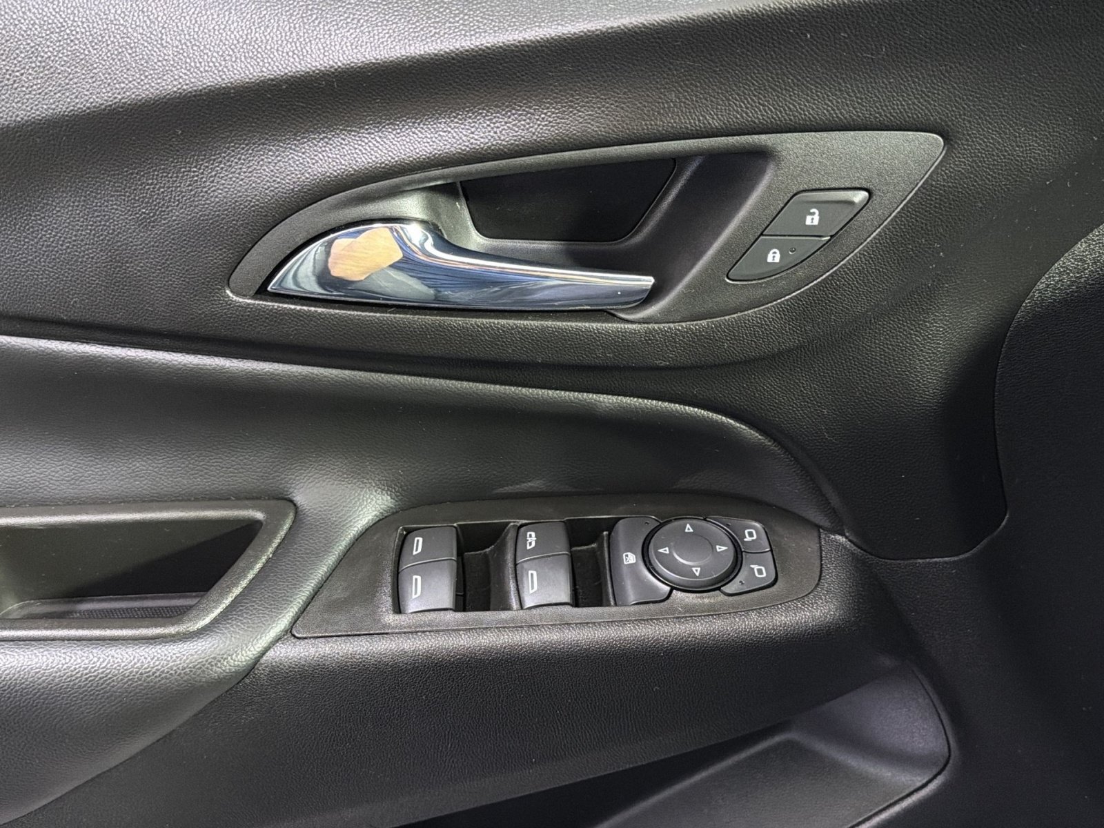 Used 2022 Chevrolet Equinox LT AWD/4WD image 38