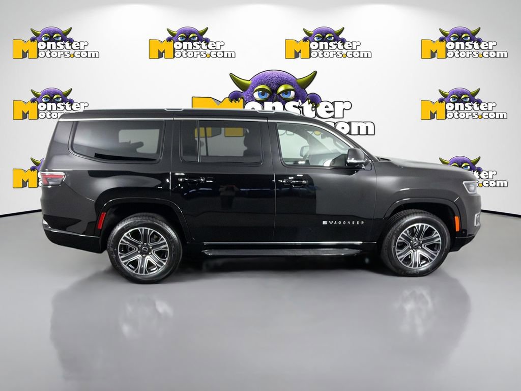 Used 2025 Jeep Wagoneer 4WD image 4