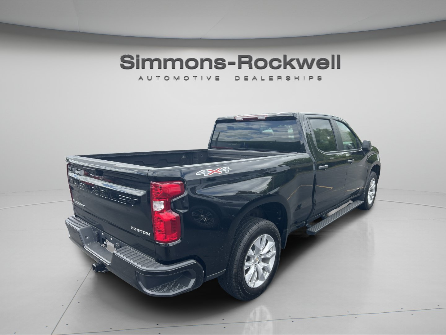 Used 2024 Chevrolet Silverado 1500 Custom AWD/4WD image 4