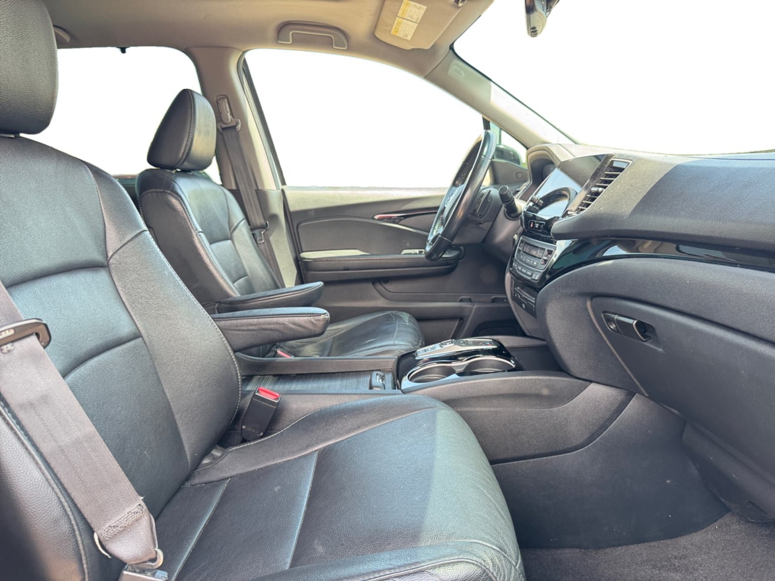 Used 2022 Honda Pilot Touring image 17