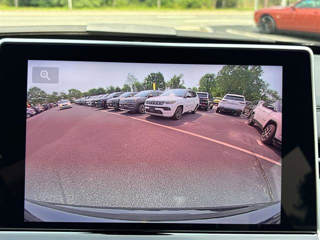 New 2024 Jeep Compass Limited image 9