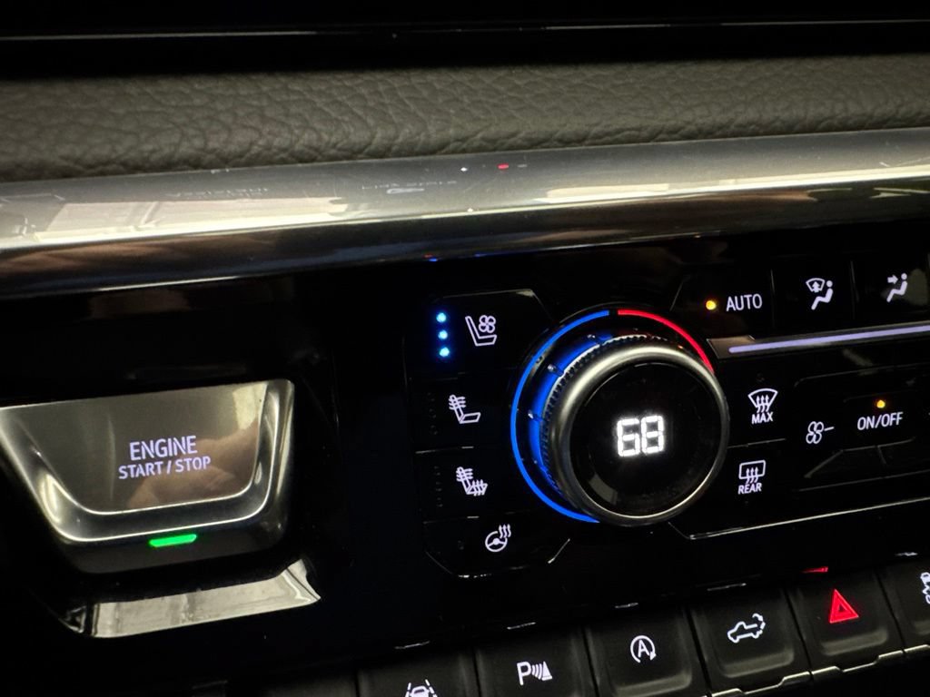 Used 2024 GMC Sierra 1500 Denali AWD/4WD image 47