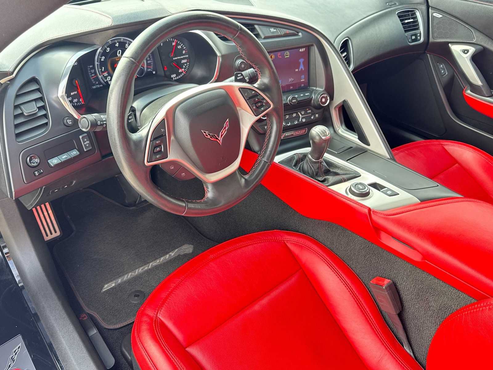 Used 2014 Chevrolet Corvette Stingray Convertible w/ 2LT Preferred Equipment Group RWD image 2