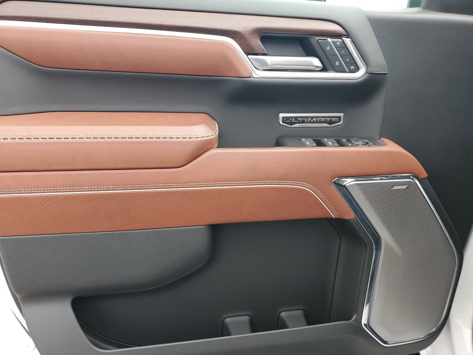 Used 2024 GMC Sierra 1500 Denali Ultimate image 27