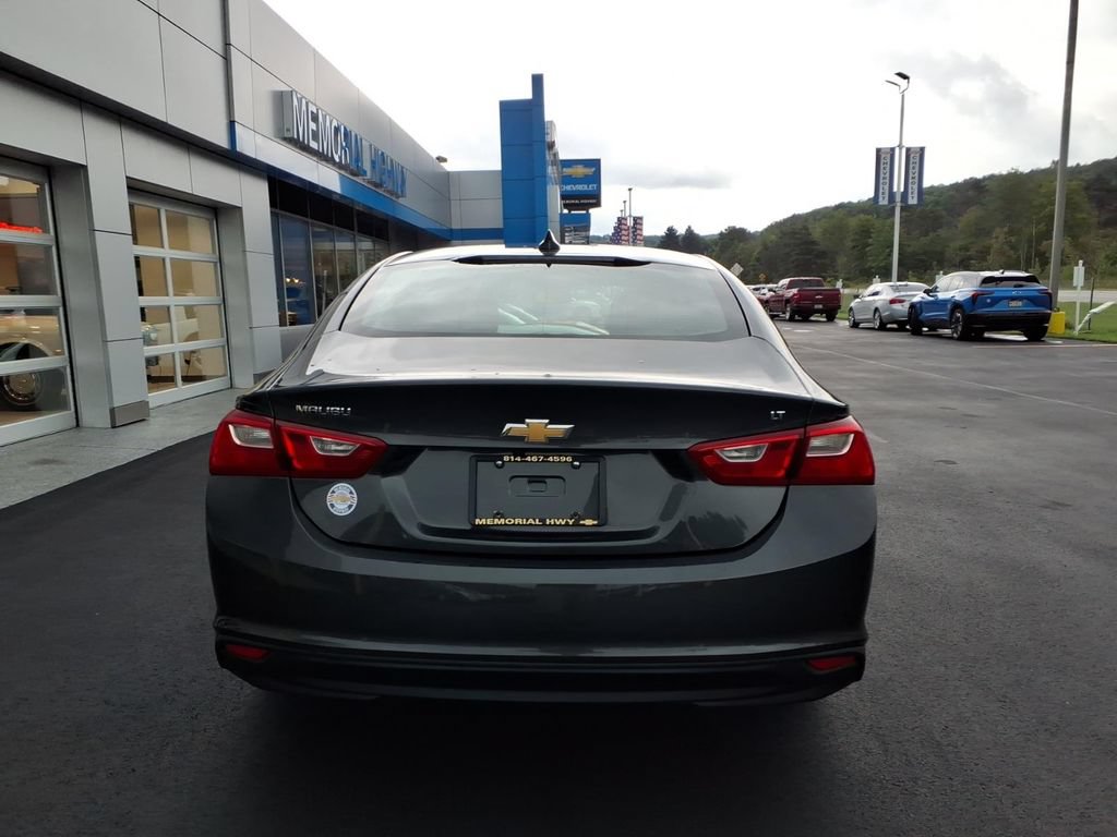 Used 2018 Chevrolet Malibu LT FWD image 6
