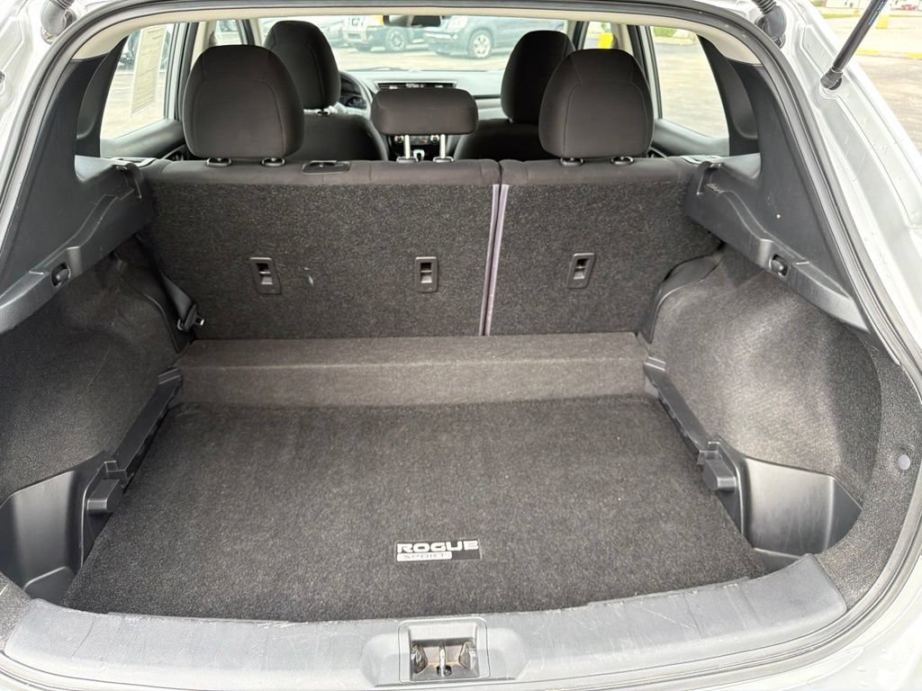 Used 2022 Nissan Rogue Sport S FWD image 16