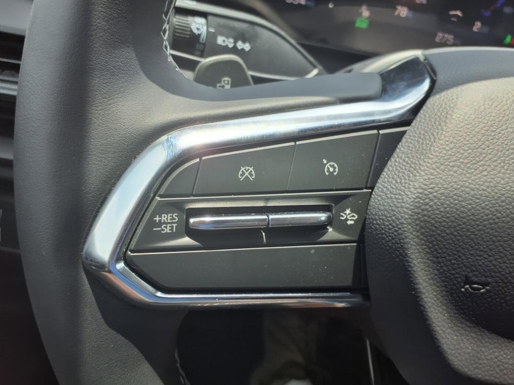 New 2025 Chevrolet Silverado EV LT image 17