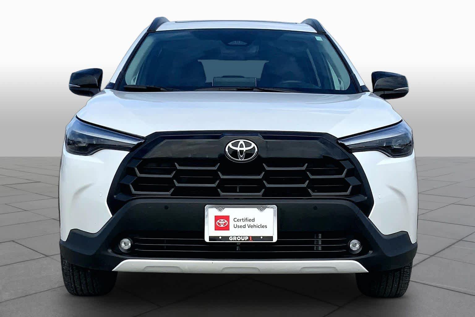 Used 2026 Toyota Corolla Cross XLE w/ Convenience Package FWD image 4