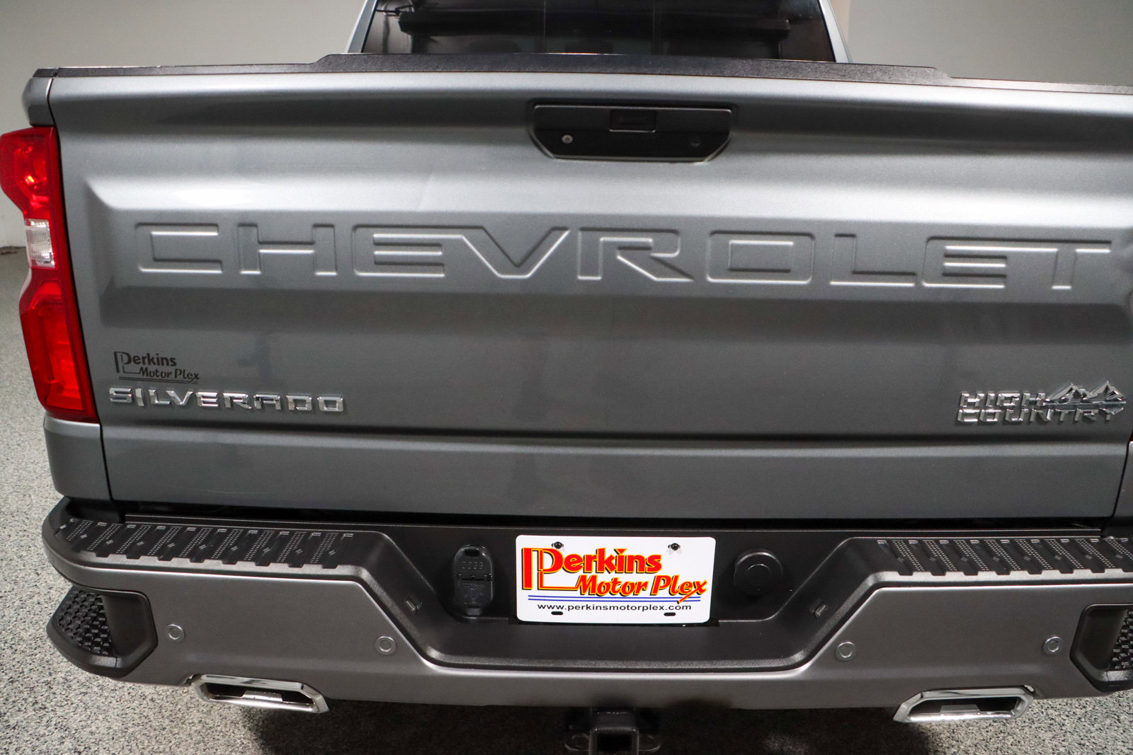 Used 2021 Chevrolet Silverado 1500 High Country image 8