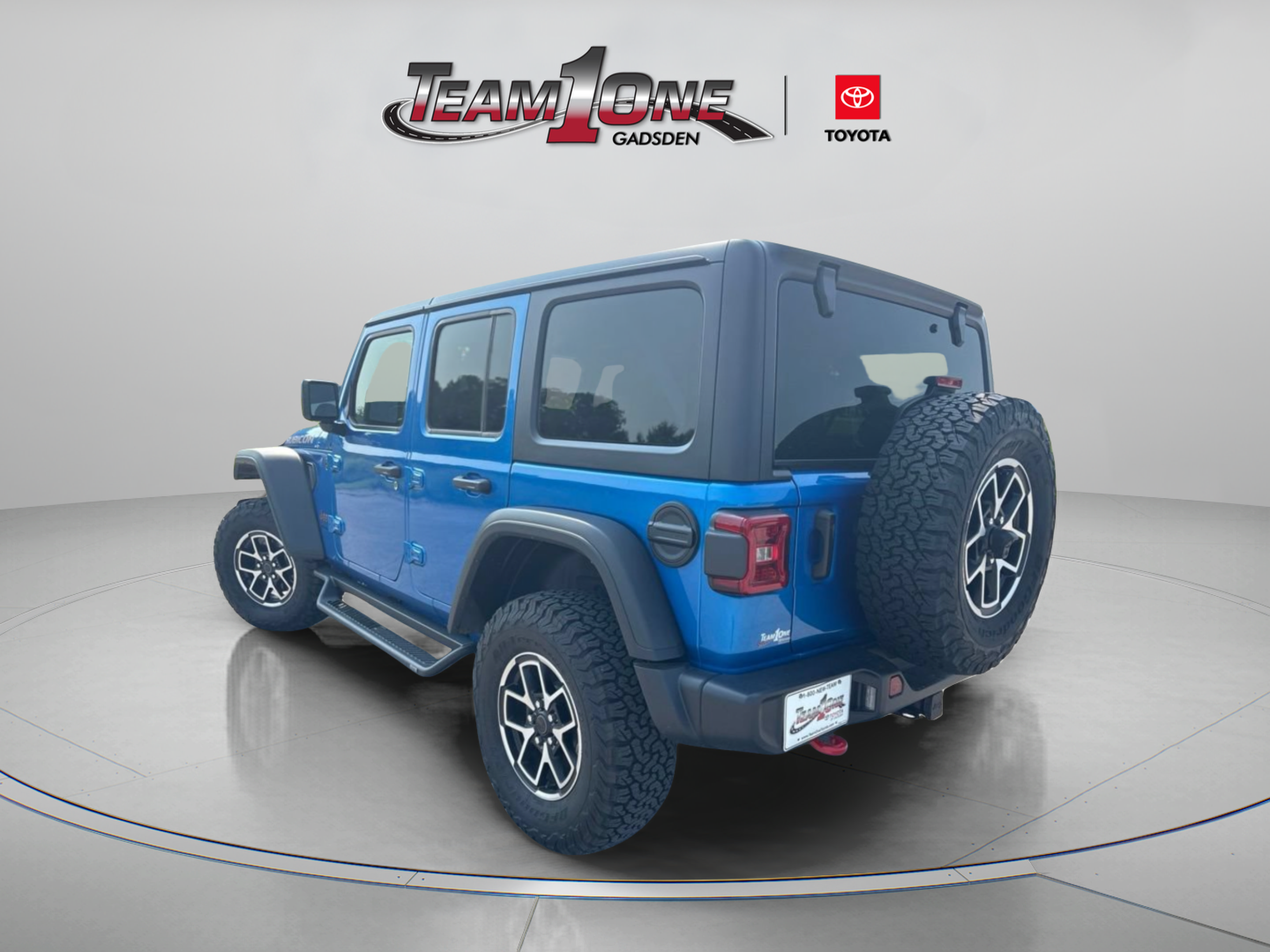 Used 2026 Jeep Wrangler Unlimited Rubicon w/ Technology Group AWD/4WD image 5