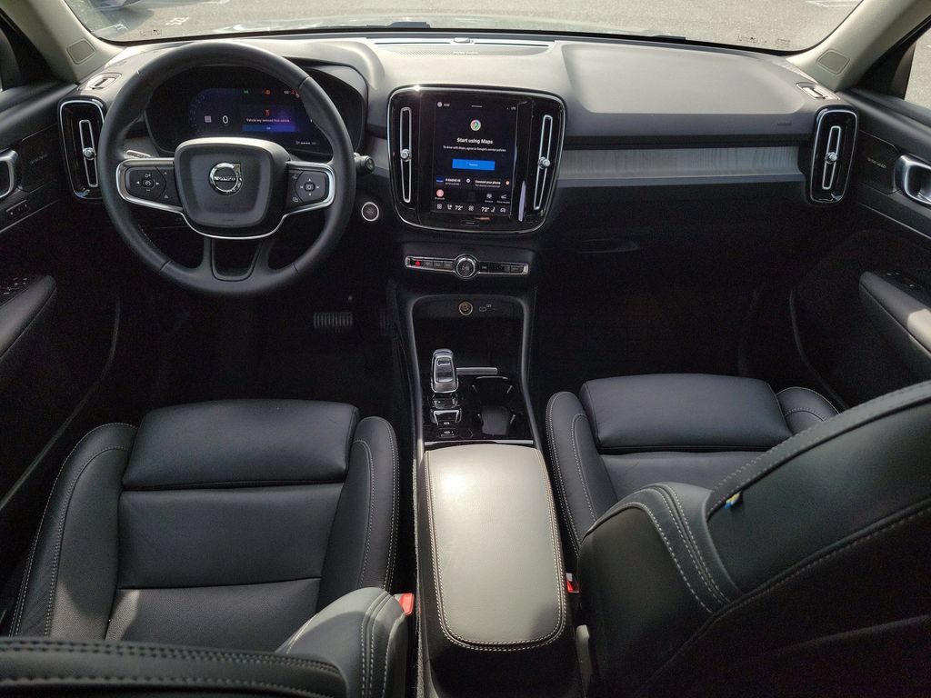 Used 2024 Volvo XC40 B5 Ultimate w/ Climate Package AWD/4WD image 10