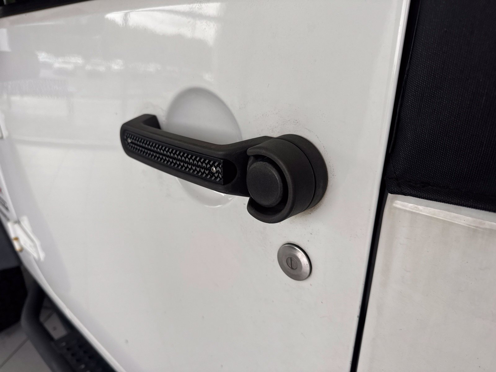 Used 2015 Jeep Wrangler Sport AWD/4WD image 9