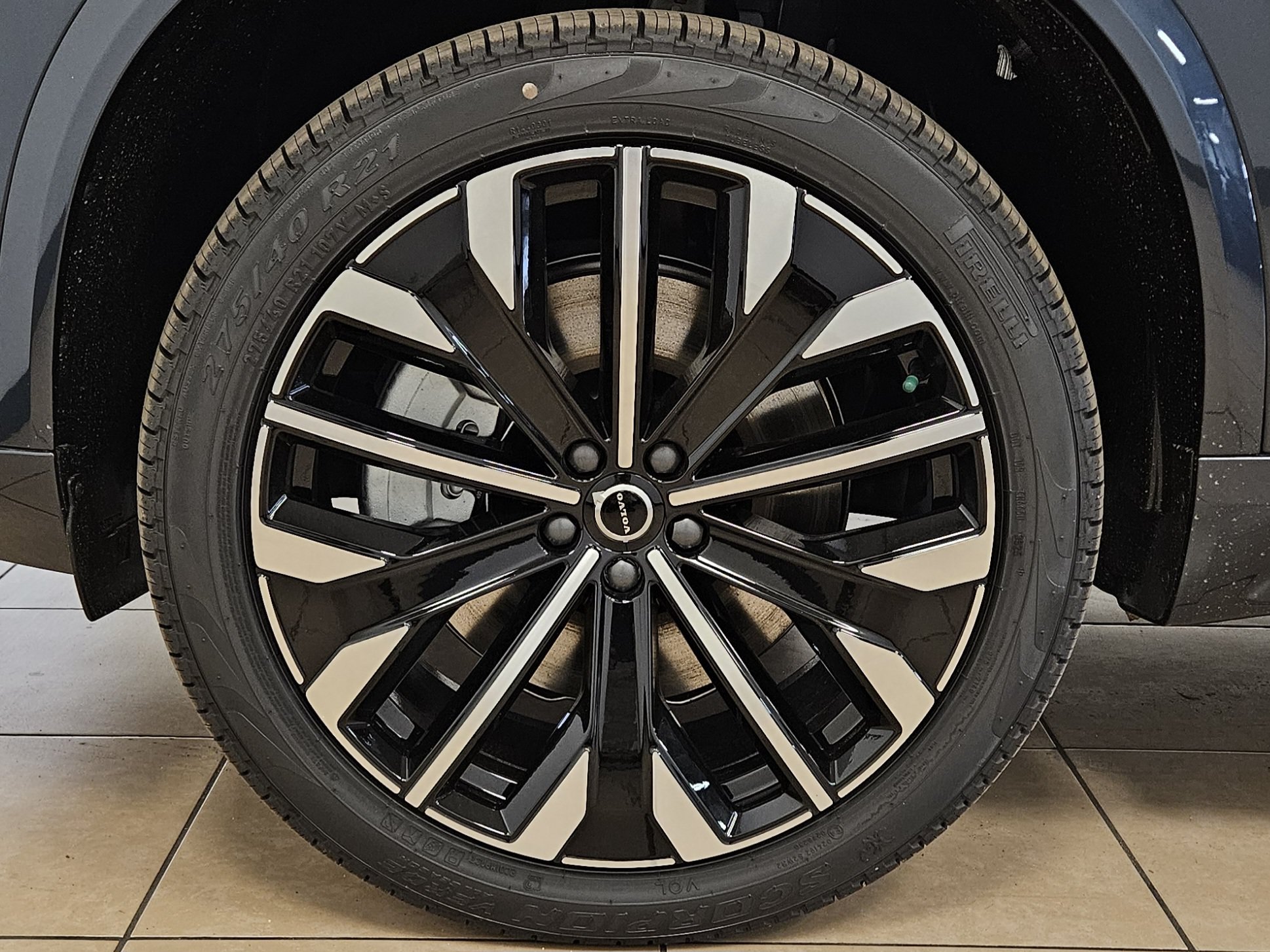 New 2026 Volvo XC90 T8 Ultra w/ Protection Package Premier AWD/4WD image 50