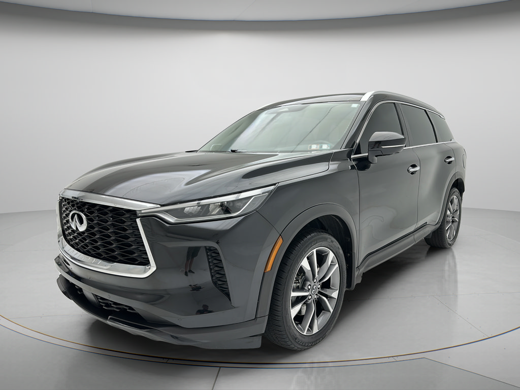 Used 2023 INFINITI QX60 Luxe w/ Performance Audio Package AWD/4WD image 3