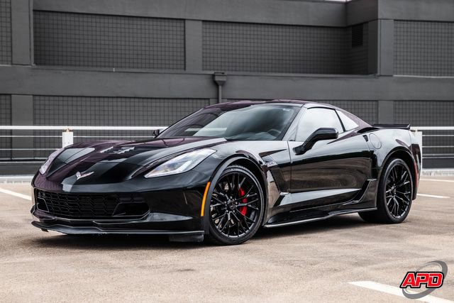 Used 2015 Chevrolet Corvette Z06 w/ 2LZ Preferred Equipment Group RWD image 38