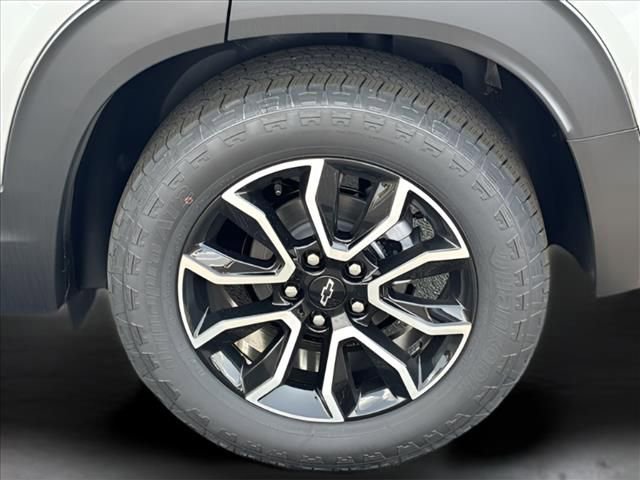 New 2025 Chevrolet TrailBlazer ACTIV w/ Convenience Package FWD image 29