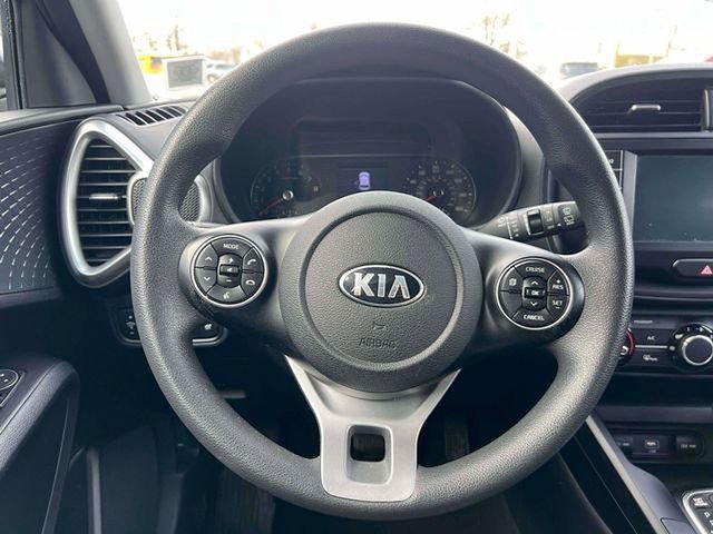 Used 2020 Kia Soul S FWD image 15