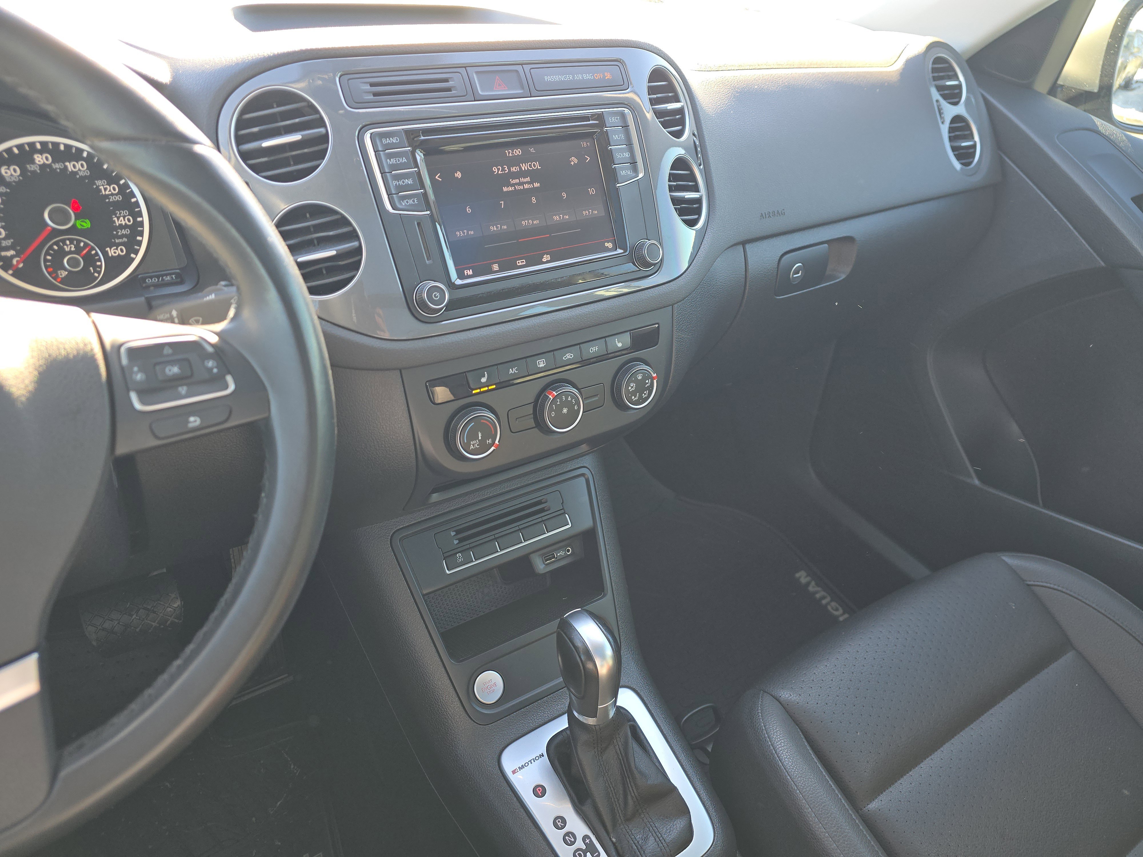 Used 2017 Volkswagen Tiguan Wolfsburg Edition image 25