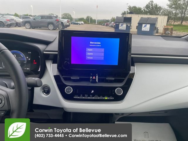 Used 2026 Toyota Corolla SE FWD image 11
